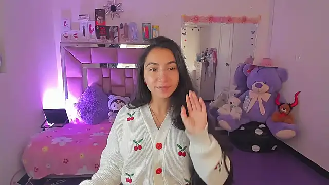 AriadnaCappelletty online show from April 13, 2026, 4:22 pm