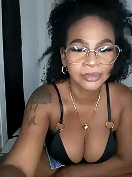 Melanie candy  online show from January 26, 2025, 1:20 am