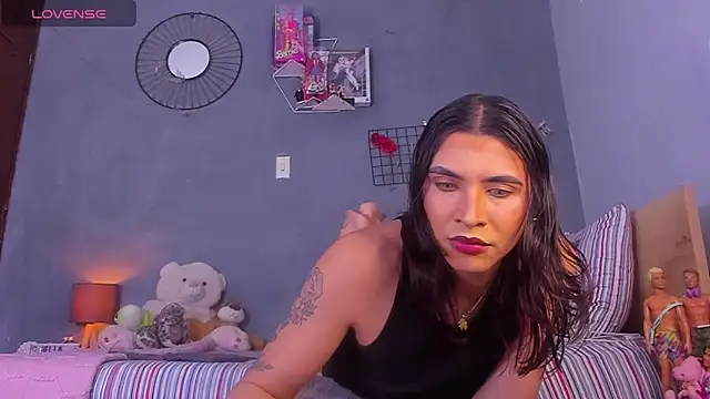 tiffbeatiful online show from October 5, 2025, 3:03 pm