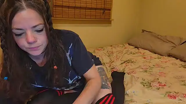 Snapshot of MiaElizabeth chatting on November 7, 2025, 8:52 am MiaElizabeth online show from November 7, 2025, 8:52 am