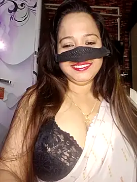 Snapshot of albelasummi702 chatting on February 16, 2026, 2:32 am albelasummi702 online show from February 16, 2026, 2:32 am