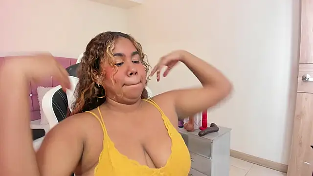 Snapshot of Lizzie_Williams_ chatting on March 24, 2026, 3:39 am Lizzie Williams online show from March 24, 2026, 3:39 am