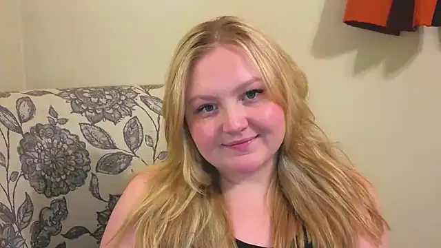 PhatAssBlond online show from April 18, 2026, 12:02 am