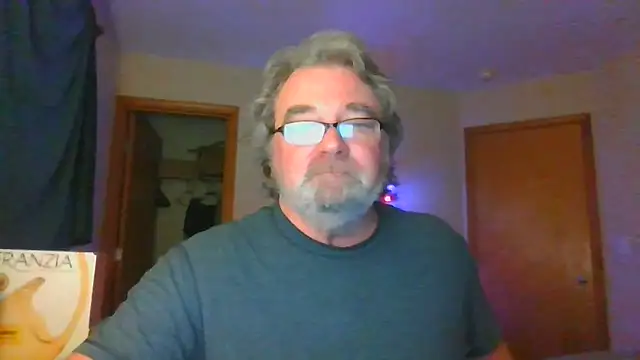 Snapshot of Doherty10 chatting on December 17, 2025, 9:25 am Doherty10 online show from December 17, 2025, 9:25 am