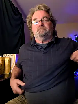 Snapshot of Doherty10 chatting on December 18, 2025, 9:14 am Doherty10 online show from December 18, 2025, 9:14 am