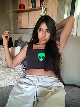 Snapshot of Venus_moonn chatting on March 8, 2025, 7:09 pm Venus moonn online show from March 8, 2025, 7:09 pm