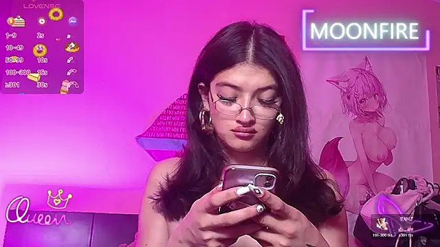 Snapshot of moonfiredancer chatting on February 17, 2026, 4:32 am moonfiredancer online show from February 17, 2026, 4:32 am