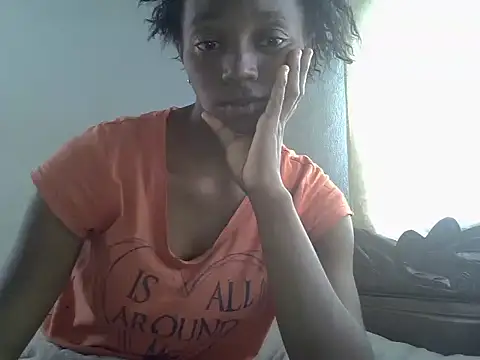 Snapshot of ElianeHot chatting on September 17, 2025, 8:05 am ElianeHot online show from September 17, 2025, 8:05 am