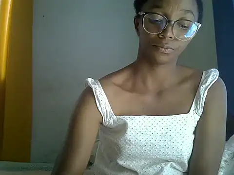 ElianeHot online show from July 17, 2026, 10:12 am