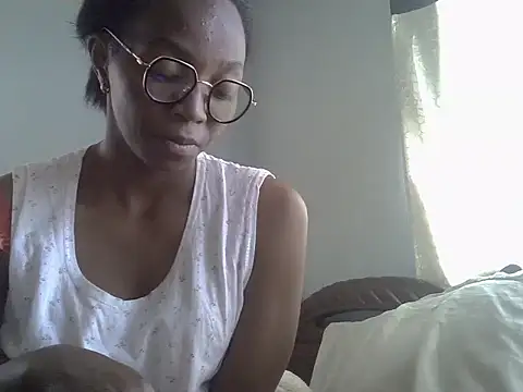 Snapshot of ElianeHot chatting on September 9, 2025, 7:51 am ElianeHot online show from September 9, 2025, 7:51 am