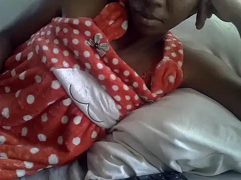 Snapshot of ElianeHot chatting on October 19, 2025, 9:23 am ElianeHot online show from October 19, 2025, 9:23 am