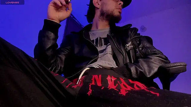 Snapshot of s_sven03 chatting on February 4, 2026, 5:35 am s sven03 online show from February 4, 2026, 5:35 am