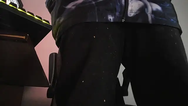 s sven03 online show from November 10, 2025, 7:35 am