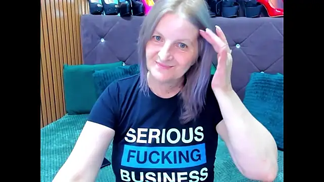 Snapshot of Lilly_hott chatting on September 12, 2025, 7:13 pm Lilly hott online show from September 12, 2025, 7:13 pm