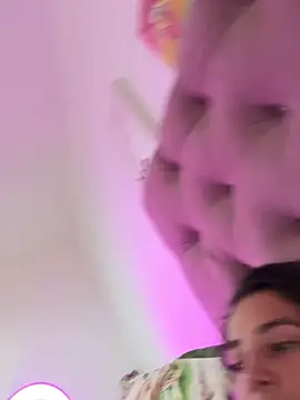 Snapshot of Taylortits chatting on October 5, 2025, 4:31 pm Taylortits online show from October 5, 2025, 4:31 pm