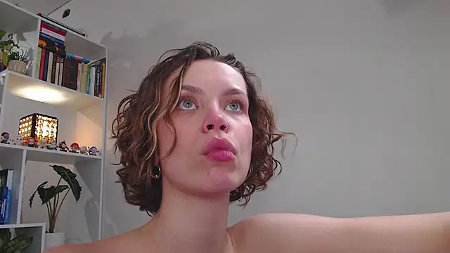 milly ross online show from February 14, 2025, 8:10 am