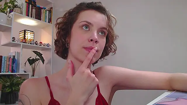 milly ross online show from February 6, 2025, 10:58 am