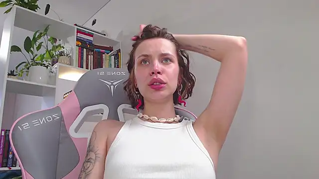 milly ross online show from February 16, 2025, 10:43 am