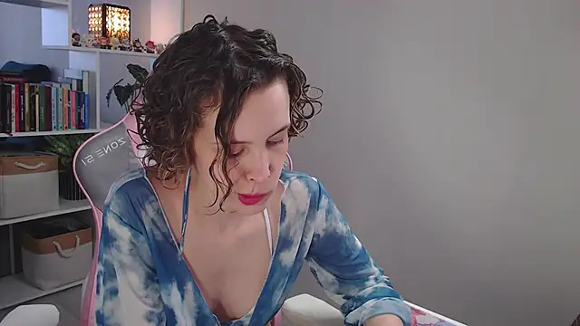 milly ross online show from February 10, 2025, 7:47 am