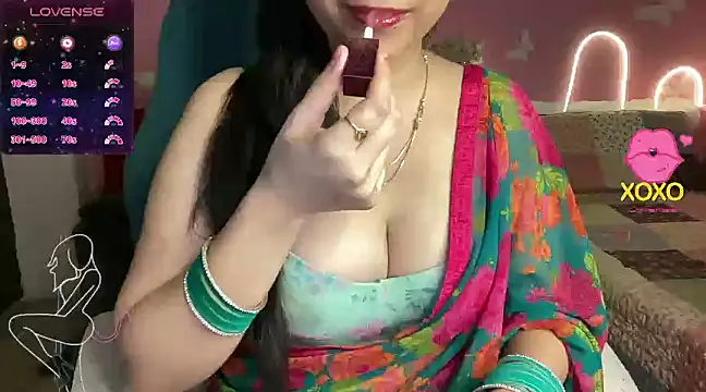 Snapshot of Kanika_9_ chatting on March 15, 2025, 7:48 pm Kanika 9 online show from March 15, 2025, 7:48 pm