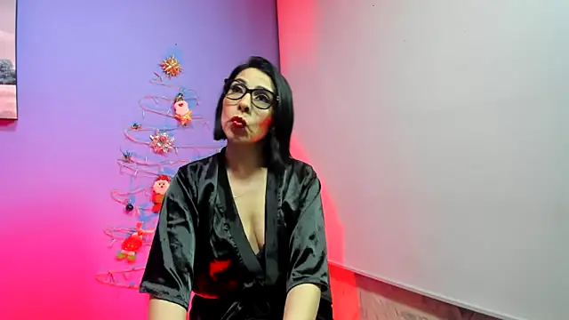 AdelleLennox cg online show from December 14, 2024, 2:44 am