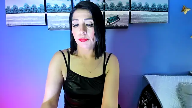 AdelleLennox cg online show from February 10, 2025, 2:16 pm