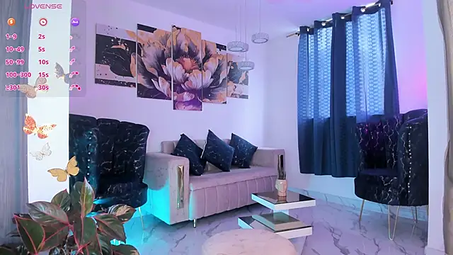 Snapshot of pretty_pettite chatting on February 8, 2025, 4:35 pm pretty pettite online show from February 8, 2025, 4:35 pm