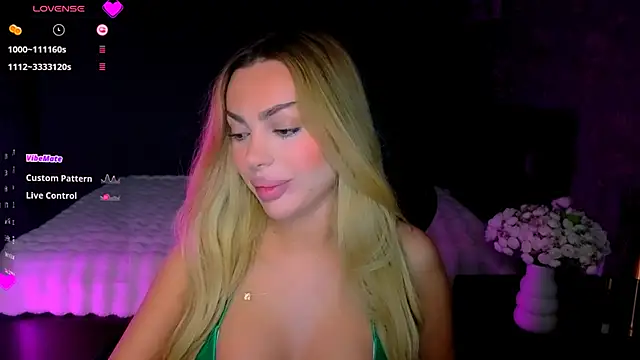 Snapshot of babyleilaa chatting on April 17, 2026, 8:55 pm babyleilaa online show from April 17, 2026, 8:55 pm