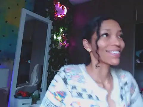 Snapshot of chanel_1041 chatting on May 3, 2026, 1:36 pm chanel 1041 online show from May 3, 2026, 1:36 pm