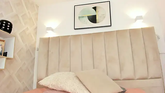 Snapshot of Anniie_Queen chatting on March 21, 2026, 3:08 am Anniie Queen online show from March 21, 2026, 3:08 am