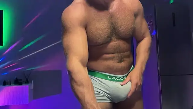 Snapshot of KarlosRichi chatting on October 27, 2025, 5:47 pm KarlosRichi online show from October 27, 2025, 5:47 pm