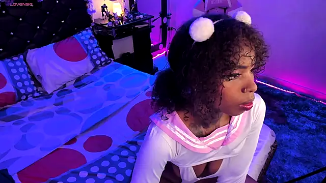 kary bunny3 online show from September 14, 2025, 5:52 am