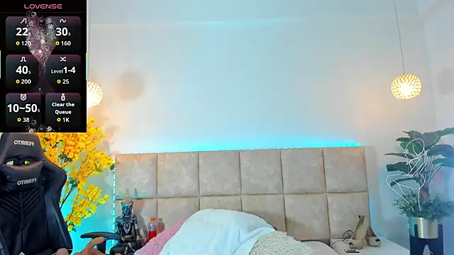 LiaaGenner online show from September 14, 2025, 7:14 pm