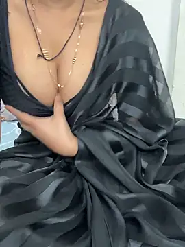 Snapshot of AASHI66 chatting on March 7, 2025, 3:39 pm AASHI66 online show from March 7, 2025, 3:39 pm