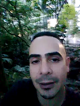 Snapshot of FeloBad chatting on July 1, 2026, 11:27 pm FeloBad online show from July 1, 2026, 11:27 pm