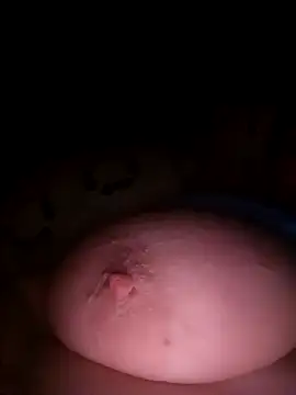 Snapshot of poussychats chatting on December 27, 2024, 11:31 pm poussychats online show from December 27, 2024, 11:31 pm