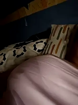 Snapshot of poussychats chatting on January 8, 2025, 10:37 pm poussychats online show from January 8, 2025, 10:37 pm