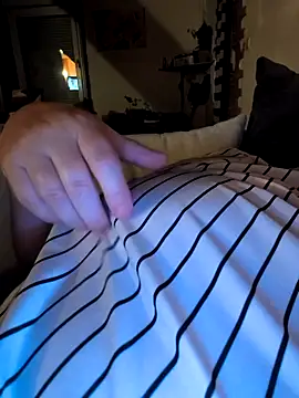 Snapshot of poussychats chatting on October 29, 2025, 8:41 pm poussychats online show from October 29, 2025, 8:41 pm