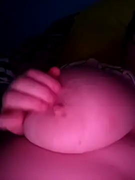 Snapshot of poussychats chatting on January 28, 2025, 11:39 pm poussychats online show from January 28, 2025, 11:39 pm