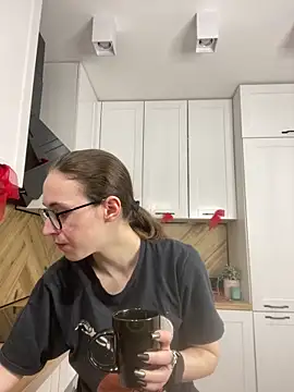 Snapshot of MartiniiSelenna chatting on March 8, 2026, 7:00 am MartiniiSelenna online show from March 8, 2026, 7:00 am