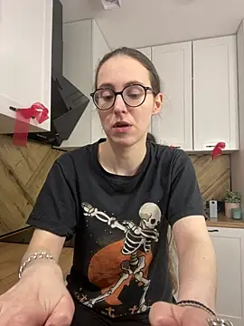 Snapshot of MartiniiSelenna chatting on March 19, 2026, 6:46 am MartiniiSelenna online show from March 19, 2026, 6:46 am