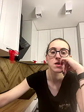 Snapshot of MartiniiSelenna chatting on January 10, 2026, 6:53 am MartiniiSelenna online show from January 10, 2026, 6:53 am