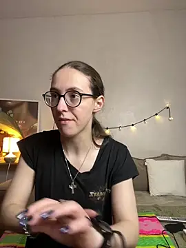 Snapshot of MartiniiSelenna chatting on May 10, 2026, 5:44 am MartiniiSelenna online show from May 10, 2026, 5:44 am