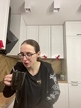 Snapshot of MartiniiSelenna chatting on February 1, 2026, 6:55 am MartiniiSelenna online show from February 1, 2026, 6:55 am