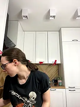 Snapshot of MartiniiSelenna chatting on January 16, 2026, 6:39 am MartiniiSelenna online show from January 16, 2026, 6:39 am