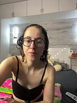 Snapshot of MartiniiSelenna chatting on May 23, 2026, 6:01 am MartiniiSelenna online show from May 23, 2026, 6:01 am