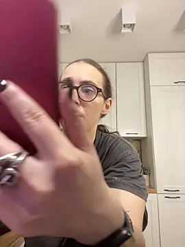 MartiniiSelenna online show from December 5, 2025, 7:07 am