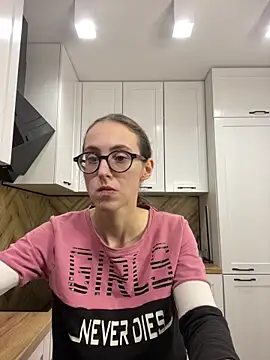 MartiniiSelenna online show from September 16, 2025, 5:52 am