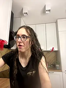 Snapshot of MartiniiSelenna chatting on January 9, 2026, 6:53 am MartiniiSelenna online show from January 9, 2026, 6:53 am