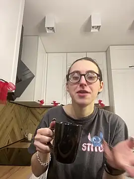 Snapshot of MartiniiSelenna chatting on December 20, 2025, 6:38 am MartiniiSelenna online show from December 20, 2025, 6:38 am